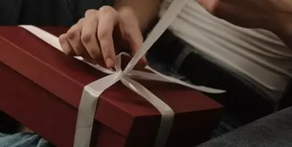 Best Gifts for High School Graduates Who Love to Travel