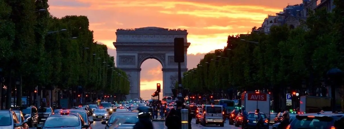 pros and cons of study abroad in europe