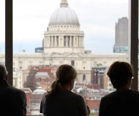 Budget tips for England internships