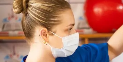 best study abroad programs for nursing students