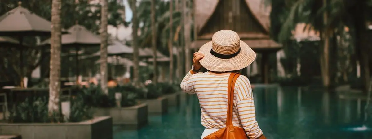 how to get a job at a resort abroad