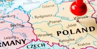 how to volunteer in poland